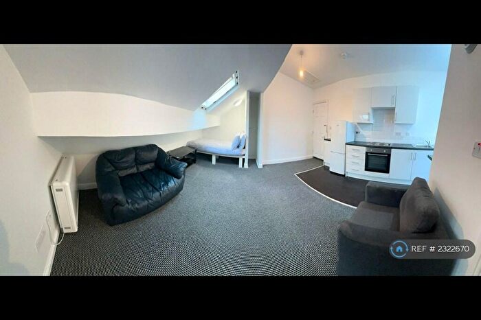 1 Bedroom Flat To Rent In Bolton, Bolton, BL1
