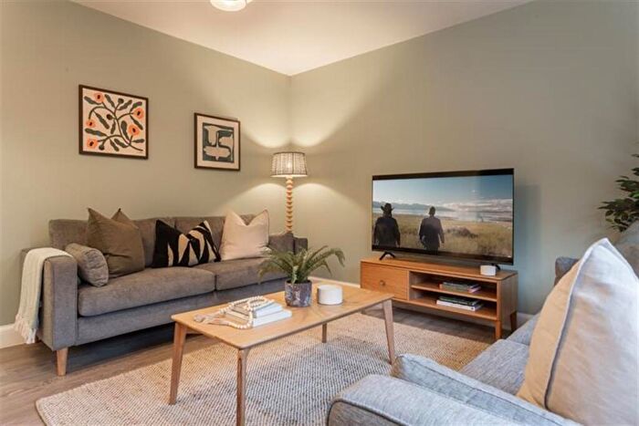 4 Bedroom Terraced House To Rent In Casa, Abbey Court, Kirkstall, Leeds, LS5