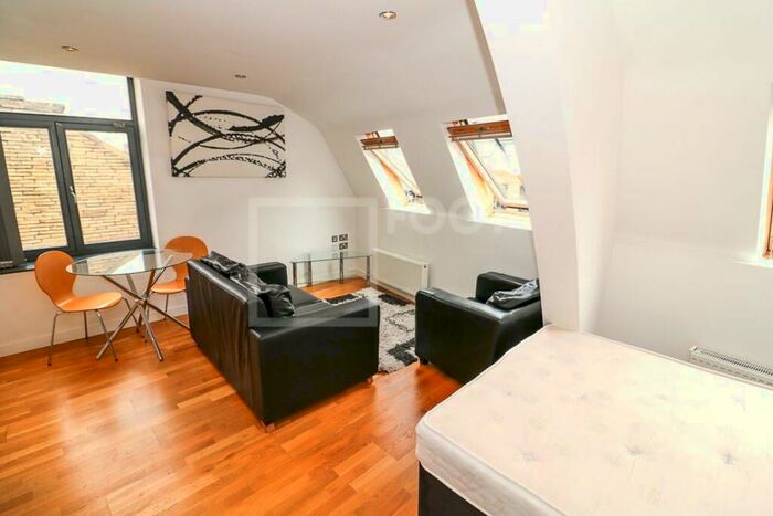 Flat To Rent In Studio Apartment, The Mill House, BD1