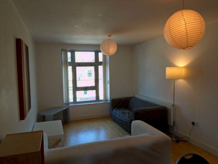2 Bedroom Flat To Rent In Apt Dain Court, B29