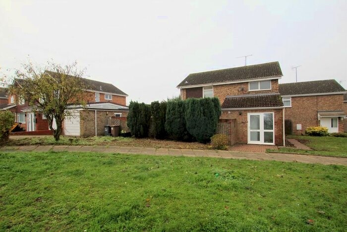 3 Bedroom Detached House To Rent In Turnpike Drive, Luton, LU3