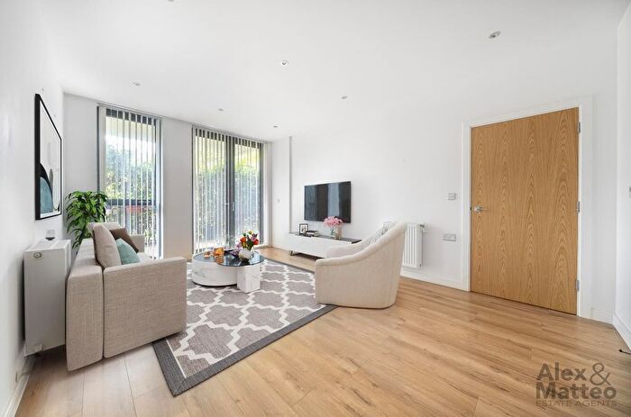 1 Bedroom Flat To Rent In Quebec Way, Canada Water, SE16