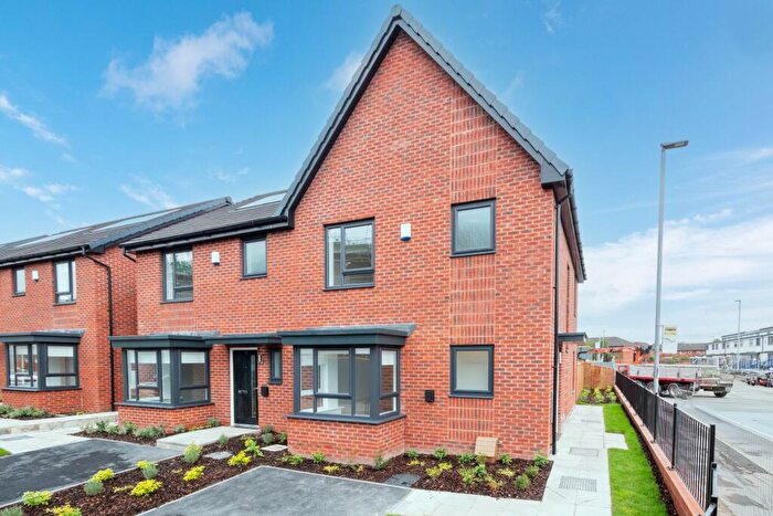 3 Bedroom House To Rent In Blalck Brook Close, Manchester, M12