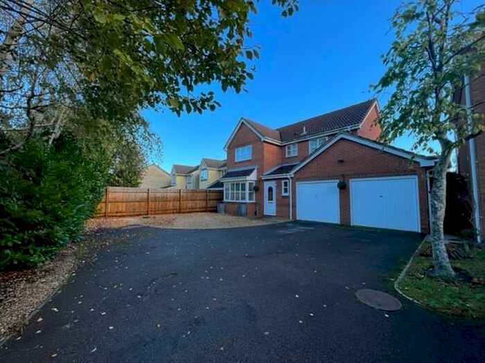 4 Bedroom House To Rent In Ellan Hay Road, Bradley Stoke, Bristol, BS32