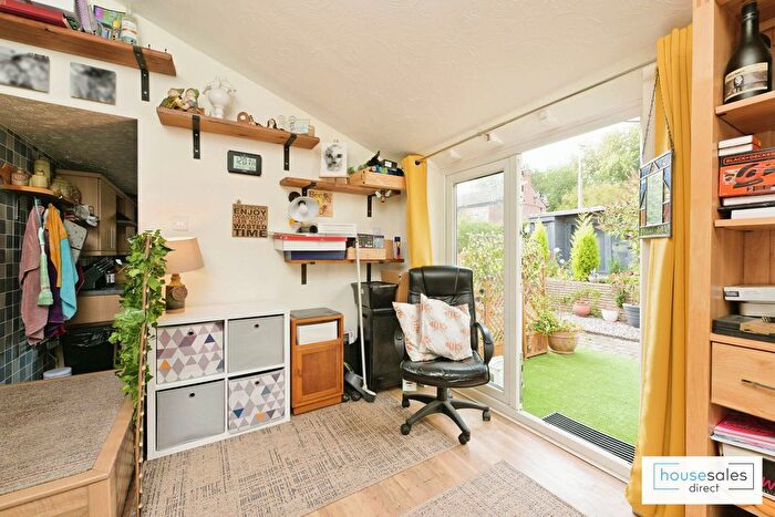 2 Bedroom Detached House For Sale In Hannath Road, Wisbech, PE13