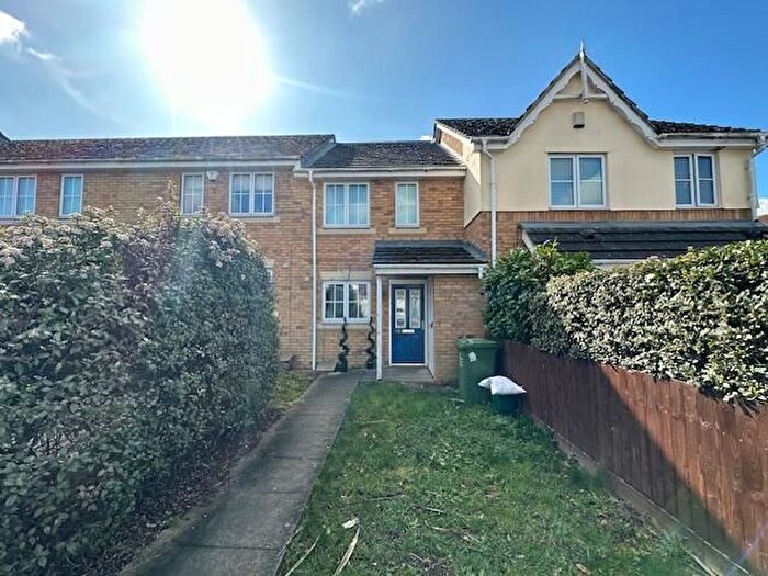2 Bedroom Terraced House For Sale In Basildon, Essex, SS14