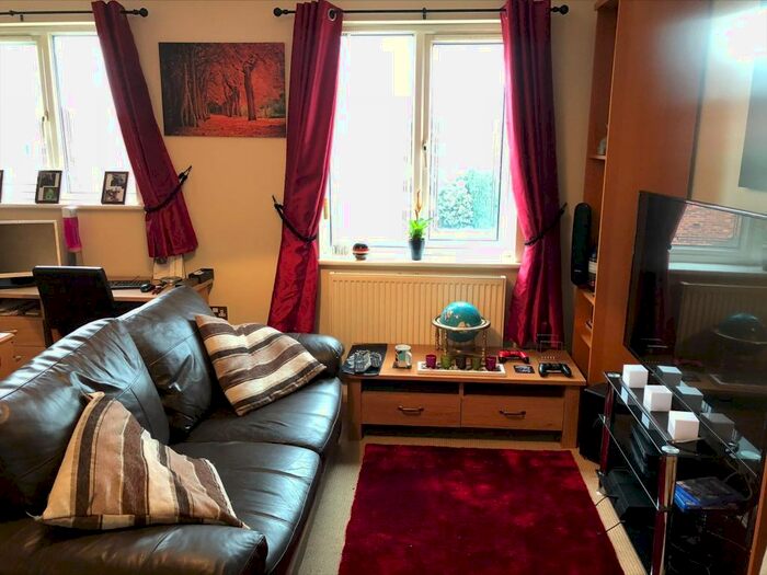1 Bedroom Flat To Rent In Haslemere Court, Doncaster, DN5