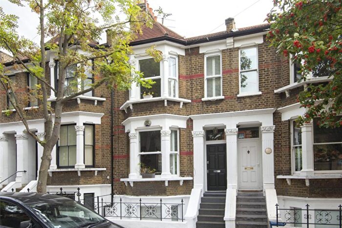4 Bedroom House For Sale In Isabella Road, London, E9