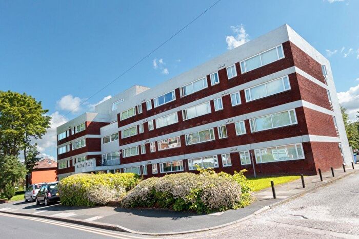 2 Bedroom Flat For Sale In Holland Road, Manchester, M8