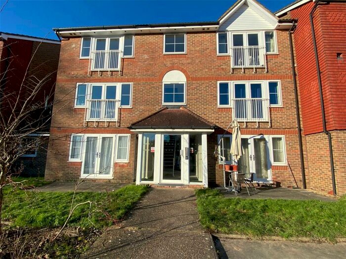 1 Bedroom Apartment To Rent In Tuscany Gardens, Crawley, West Sussex, RH10