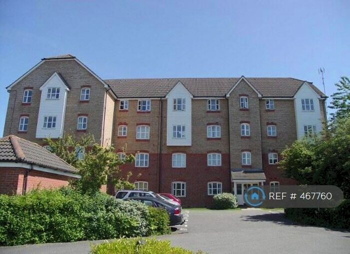 2 Bedroom Flat To Rent In Frairscroft Way, Aylesbury, HP20