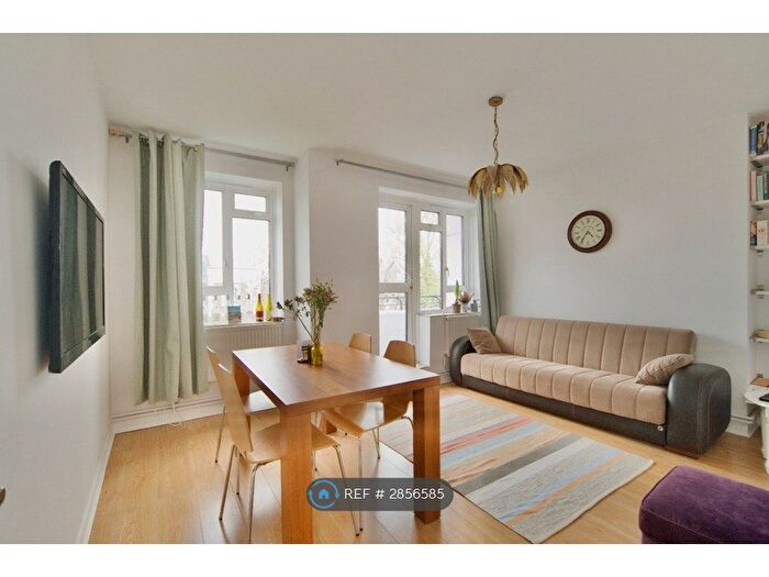 2 Bedroom Flat To Rent In Willbury House, London, N7