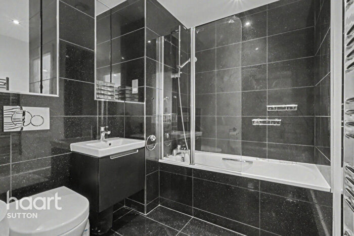 1 Bedroom Apartment To Rent In Sutton Court Road, Sutton, SM1