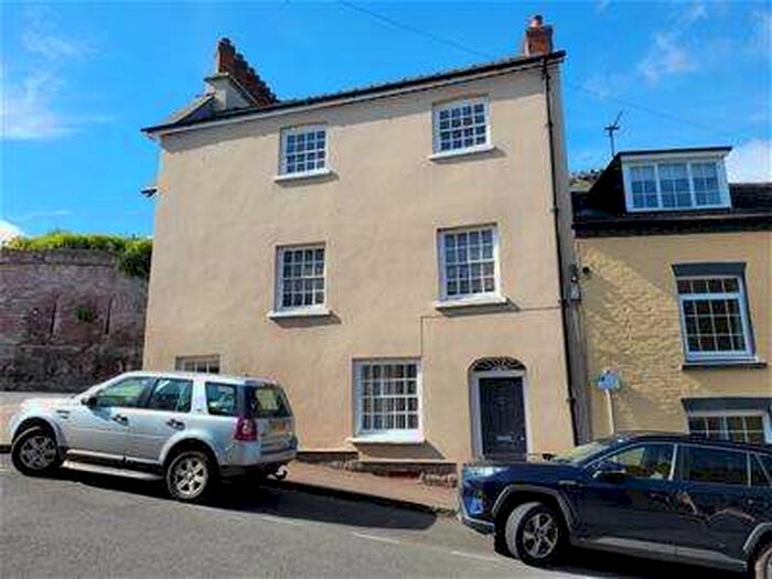 2 Bedroom Flat To Rent In Wye Street, Ross-on-wye, HR9