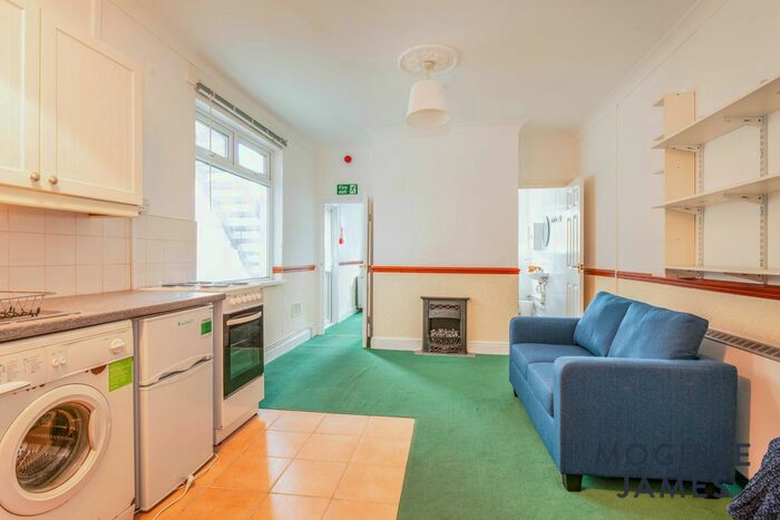 1 Bedroom Flat To Rent In Marlborough Road, Roath, Cardiff, CF23