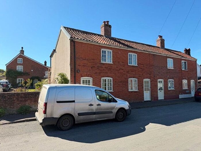 2 Bedroom Terraced House For Sale In - Bond Street, Hingham, Norwich, Norfolk, NR9