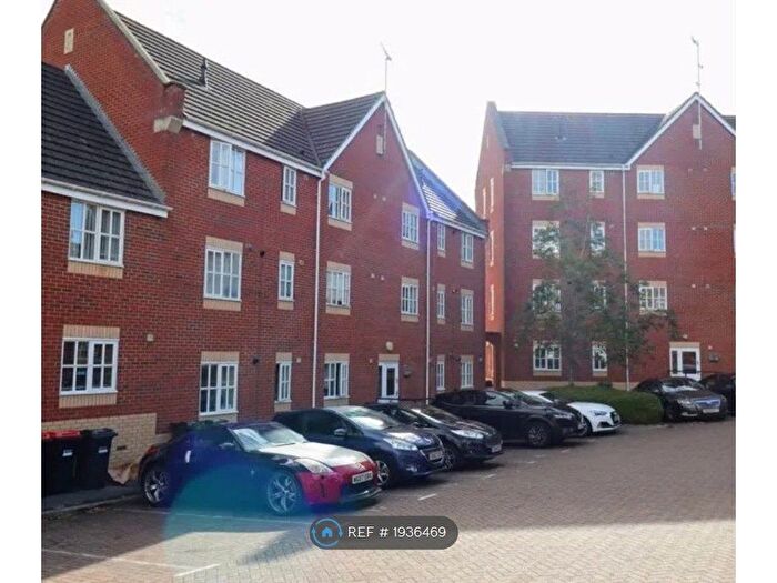 2 Bedroom Flat To Rent In Off Whaddon Way, Bletchley, Milton Keynes, MK3