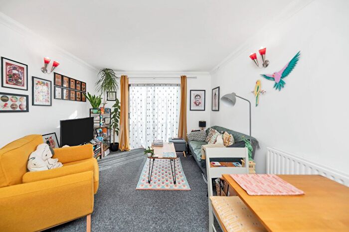 1 Bedroom Flat For Sale In Gower Road, The Ashes, SG8