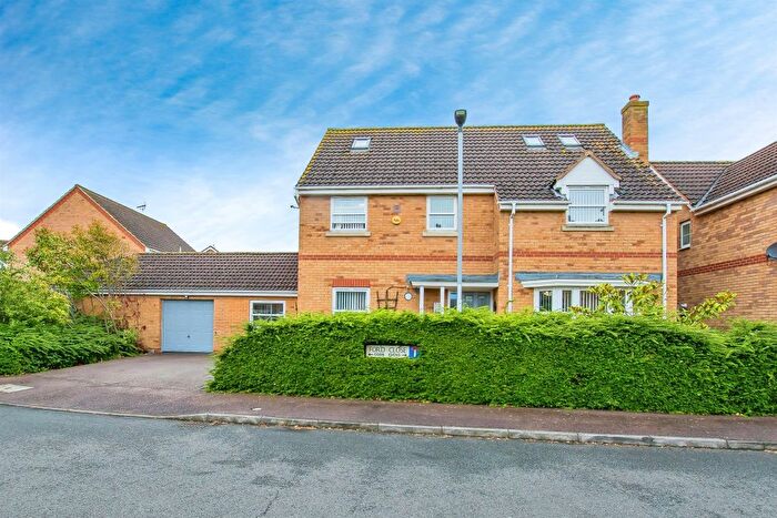 7 Bedroom Property To Rent In Ford Close, Yaxley, Peterborough, PE7