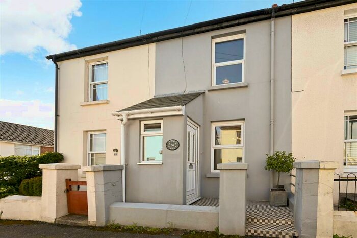 2 Bedroom House To Rent In Victoria Road, Chichester, PO19