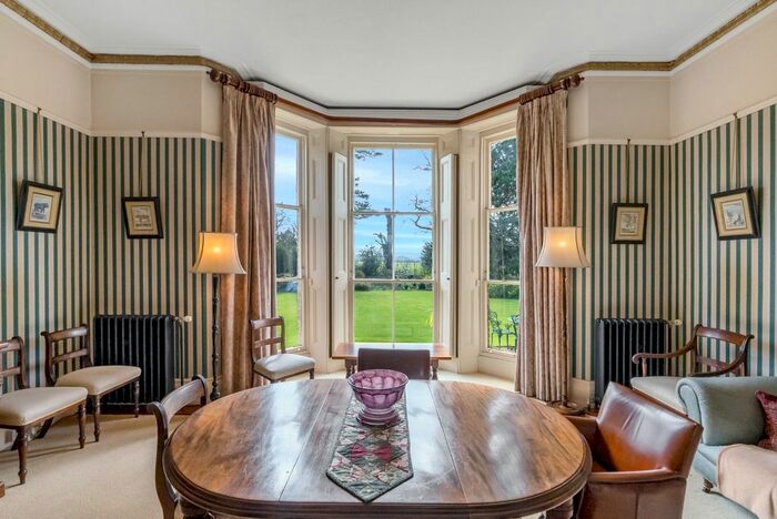 5 Bedroom Semi-Detached House For Sale In The Limes, High Street, Offord D'arcy, PE19