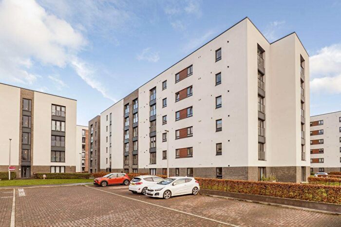 2 Bedroom Flat For Sale In Flat, Arneil Drive, Crewe, Edinburgh, EH5