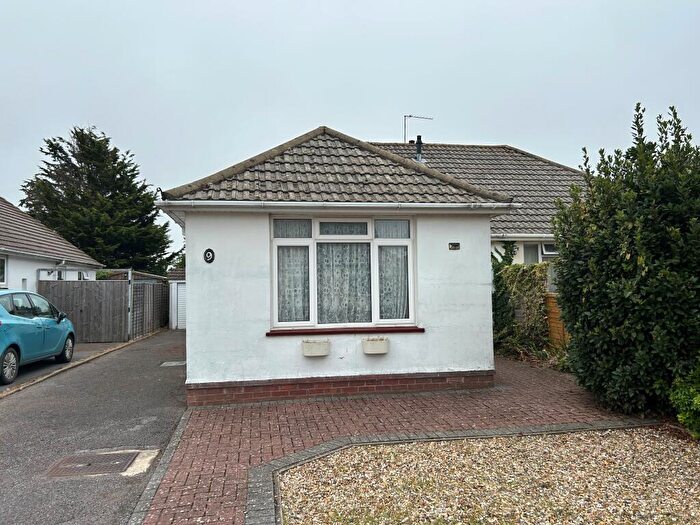2 Bedroom Semi-Detached Bungalow For Sale In Holly Road, Blackfield, Hampshire, SO45