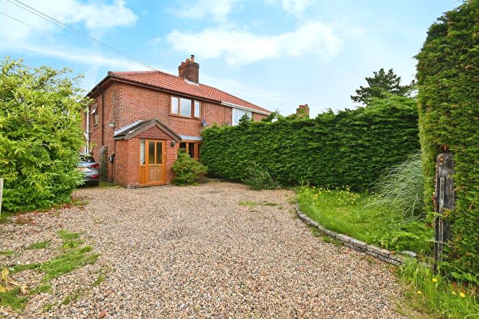 3 Bedroom Semi-Detached House For Sale In Mill Road, Forncett St. Peter, Norwich, NR16