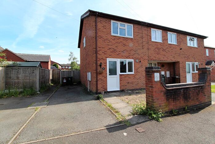 2 Bedroom Semi-Detached House To Rent In Hall Street, Swadlincote, DE11
