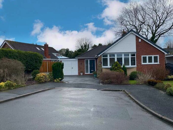 3 Bedroom Property To Rent In Regent Close, Kingswinford, DY6