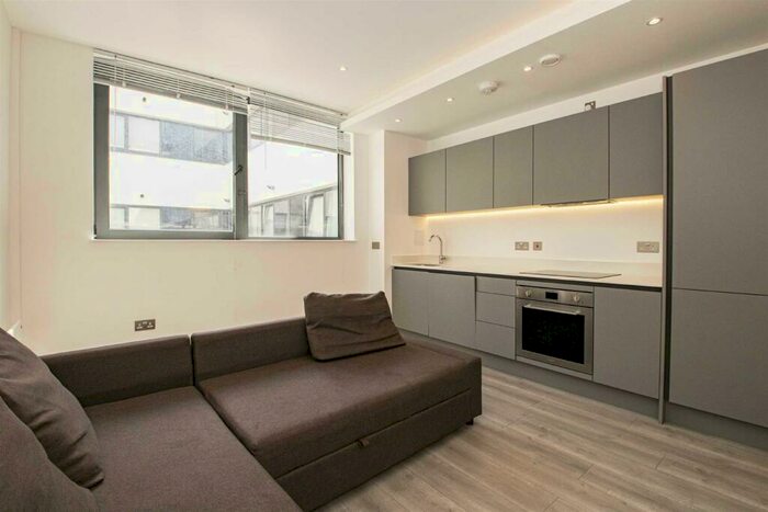 1 Bedroom Apartment To Rent In Foxhunter, Linford Wood, MK14