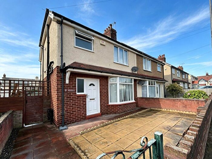 3 Bedroom Semi-Detached House For Sale In Penrhos Avenue, Llandudno Junction, LL31