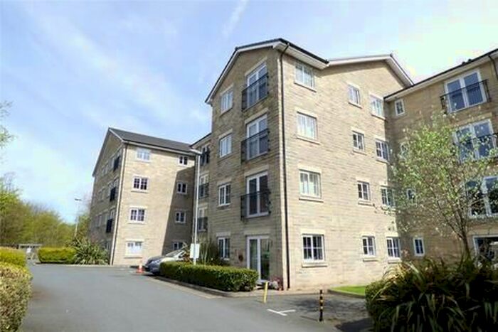 2 Bedroom Flat To Rent In Bramble Court, Stalybridge, SK15