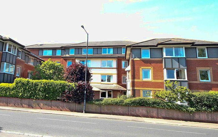 1 Bedroom Flat To Rent In Bridge Avenue, Maidenhead, SL6