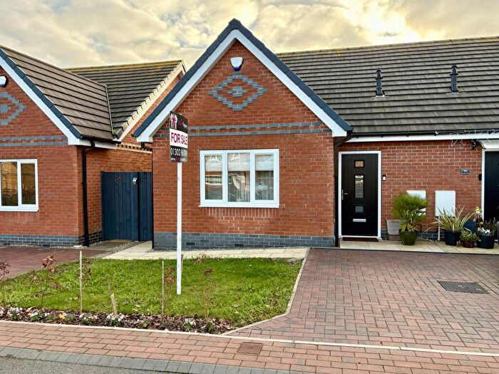 2 Bedroom Bungalow For Sale In Westfield Road, Armthorpe, Doncaster, DN3