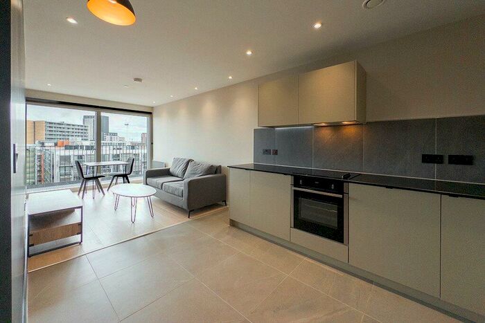 1 Bedroom Apartment To Rent In Spinners Way, Manchester, M15