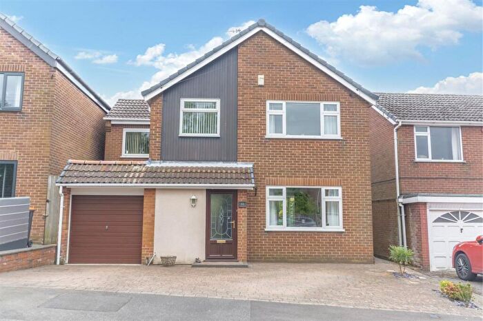 4 Bedroom Detached House For Sale In Lawrence Drive, Brinsley, Nottingham, NG16