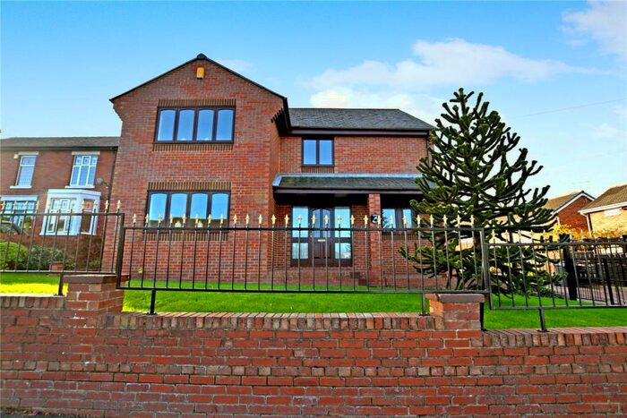 3 Bedroom Detached House To Rent In The Bank, Swithens Lane, Rothwell, Leeds, LS26