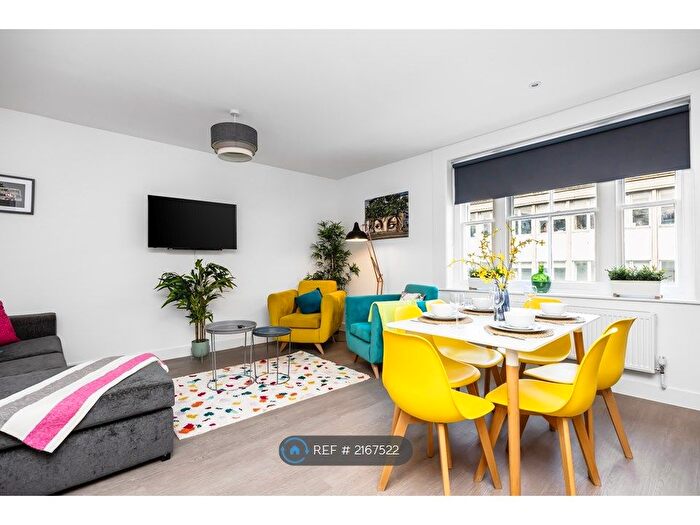 2 Bedroom Flat To Rent In Queens Road, Brighton, BN1