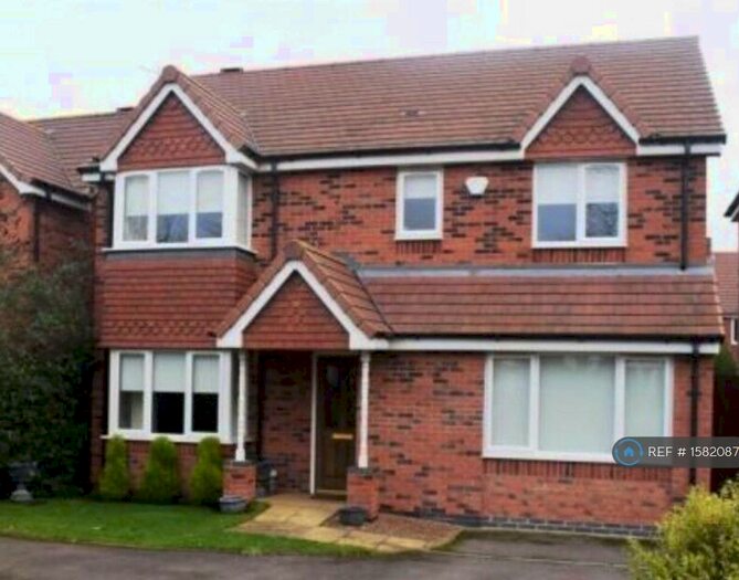 4 Bedroom Detached House To Rent In Weddington Road, Nuneaton, CV10