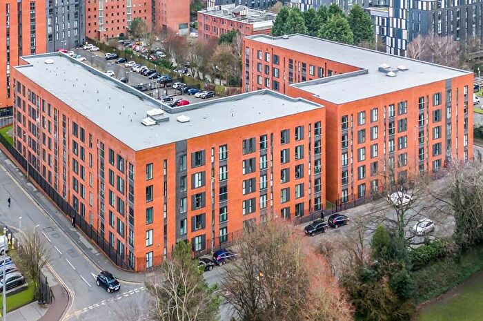 2 Bedroom Apartment To Rent In Derwent Street, Salford, Greater Manchester, M5