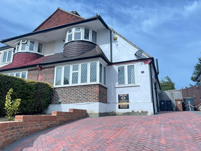 3 Bedroom Semi-Detached House To Rent In Exford Road, SE12