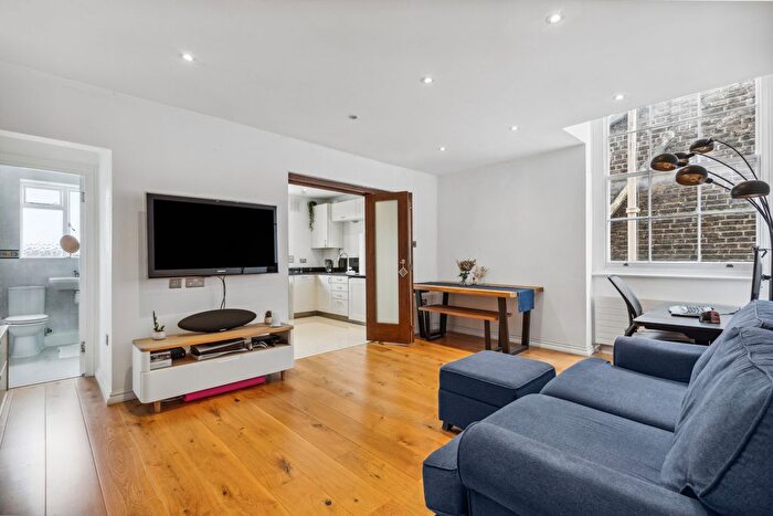 2 Bedroom Flat To Rent In Holland Park, Holland Park, W11