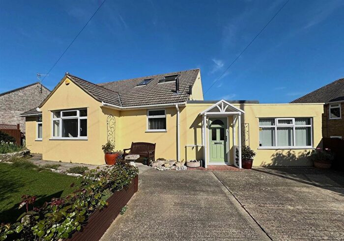 3 Bedroom Detached House For Sale In Chalbury Close, Weymouth, DT3