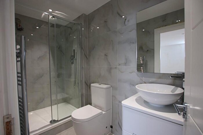 2 Bedroom Flat To Rent In Purley Rise, Purley, CR8