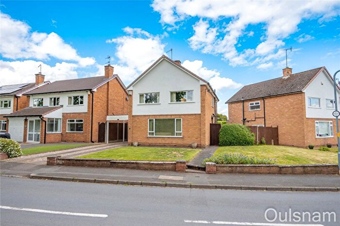 4 Bedroom Detached House For Sale In Old Station Road, Bromsgrove, Worcestershire, B60