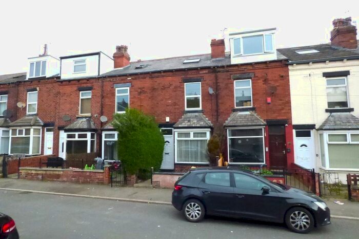 4 Bedroom Terraced House To Rent In Aston Street, Leeds, LS13