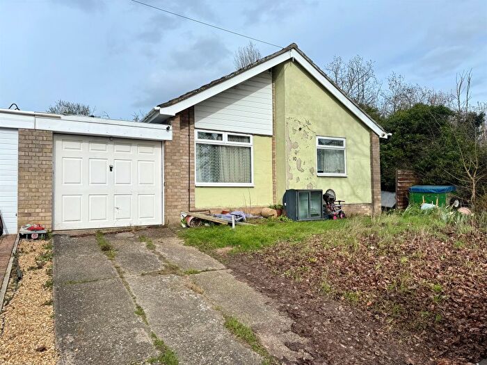 3 Bedroom Bungalow For Sale In Scott Road, Ixworth, Bury St. Edmunds, IP31