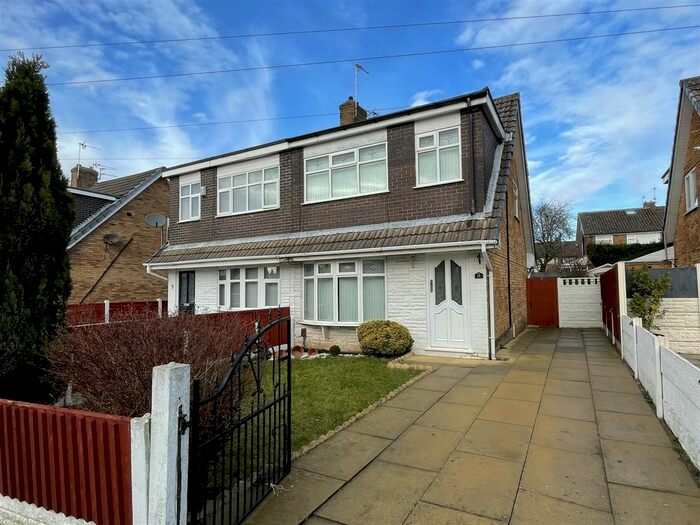 3 Bedroom Semi-Detached House To Rent In Gerrard Road, Billinge, WN5