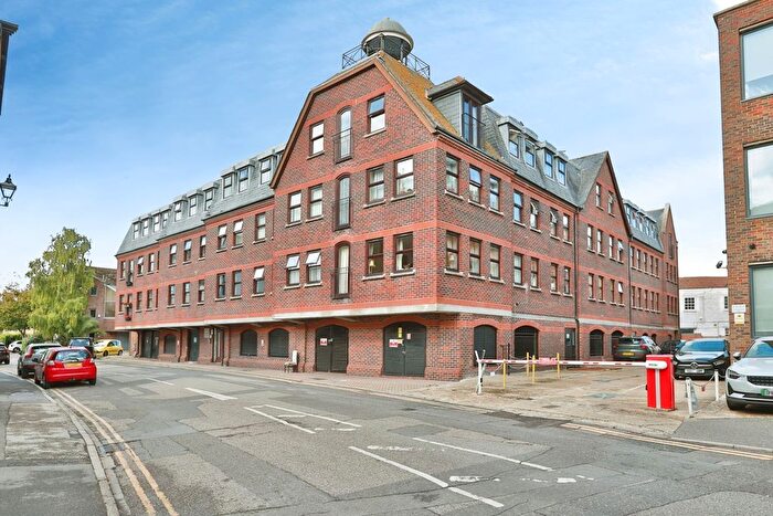 2 Bedroom Flat To Rent In The Seed Warehouse, Strand Street, Poole, BH15